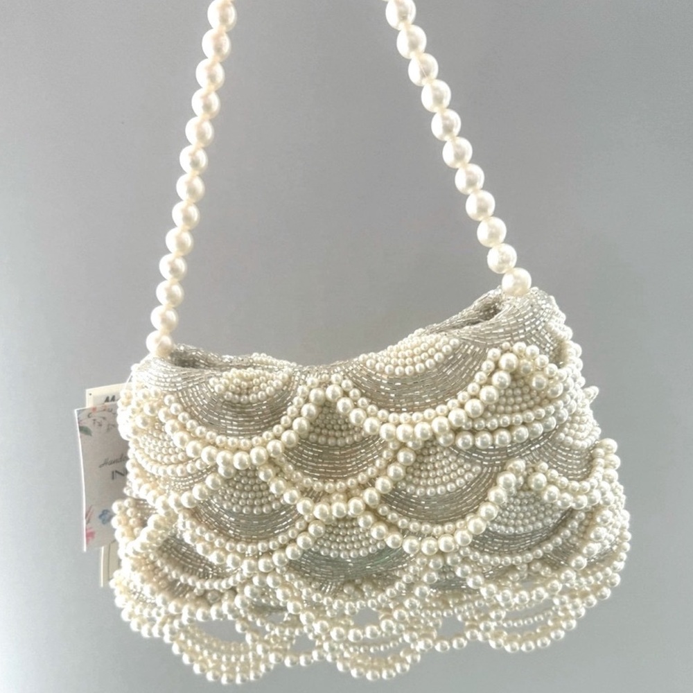 VIRAL Pearl Beaded Bag